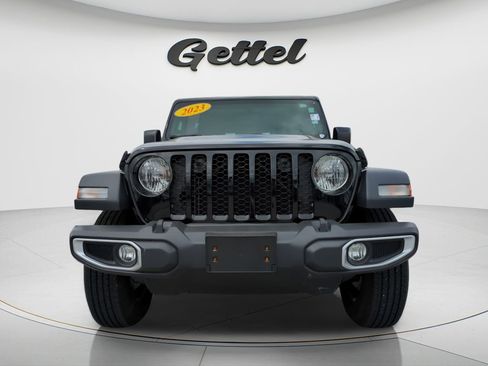 Used 2023 Jeep Gladiator Sport image 27