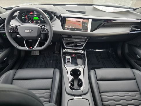 New 2026 Audi S e-tron GT Prestige image 14