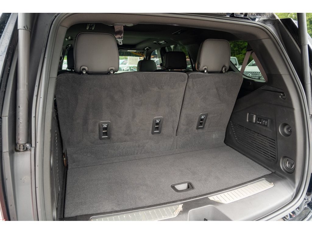 Used 2022 GMC Yukon AT4 AWD/4WD image 35