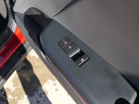 New 2025 Kia K4 LXS image 21