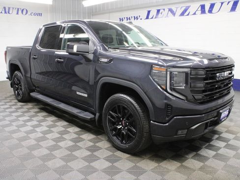 Used 2025 GMC Sierra 1500 Elevation w/ Elevation Premium Package AWD/4WD image 2