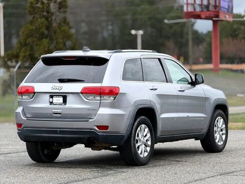 Used 2014 Jeep Grand Cherokee Laredo w/ 18" Wheel & 8.4" Radio Group image 9