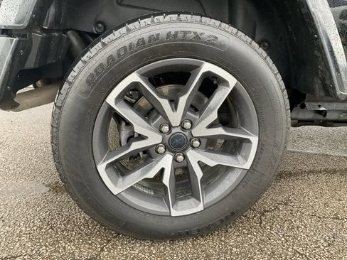 Used 2024 Jeep Wrangler Unlimited w/ Convenience Group image 9