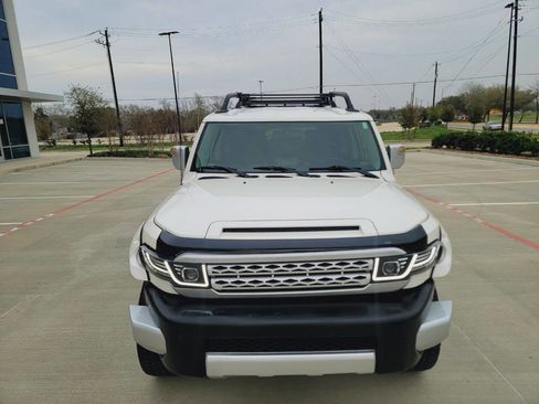 Used 2012 Toyota FJ Cruiser 4WD w/ Convenience Pkg image 35