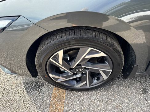 New 2025 Hyundai Elantra SEL image 20