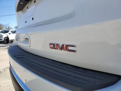New 2026 GMC Yukon XL Denali w/ Sun & Power Step Package AWD/4WD image 7