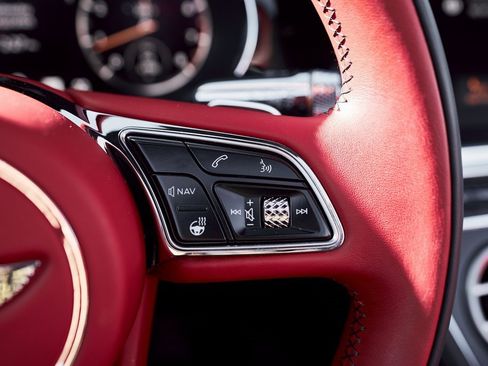 Used 2023 Bentley Continental GT Azure image 49