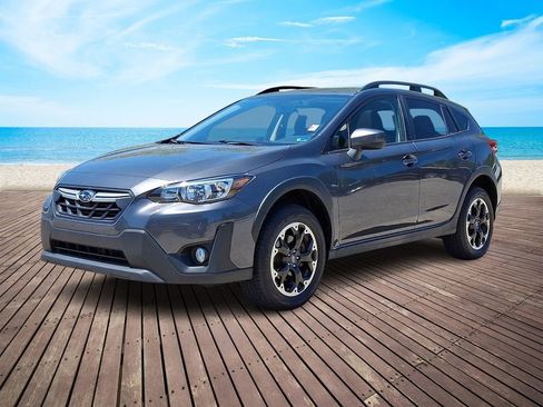 Used 2023 Subaru Crosstrek 2.0i Premium AWD/4WD image 3