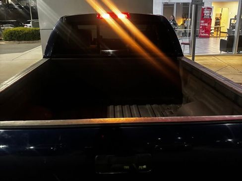 Used 2011 Toyota Tundra 4x4 Double Cab image 10