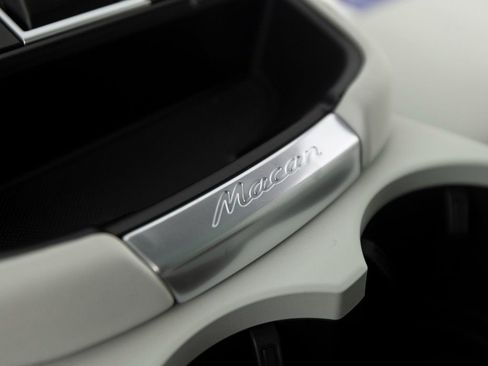 New 2026 Porsche Macan image 27