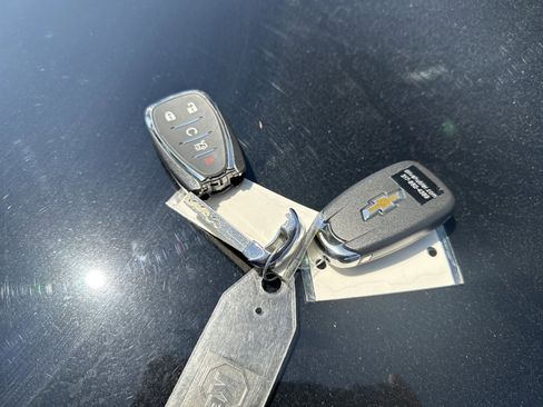 Used 2022 Chevrolet Camaro LT image 32