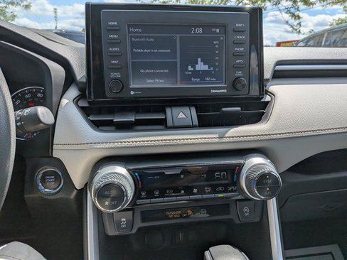 Certified 2022 Toyota RAV4 XLE AWD/4WD image 22