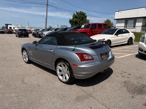 Used 2005 Chrysler Crossfire Limited RWD image 8