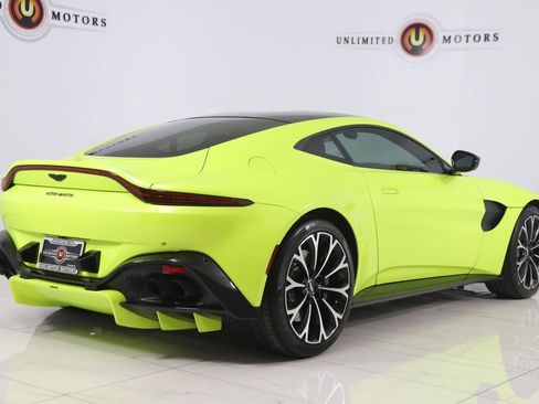 Used 2019 Aston Martin V8 Vantage Coupe RWD image 3