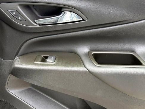 Certified 2024 Chevrolet Equinox LT AWD/4WD image 8