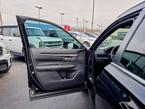 Used 2025 Honda CR-V Sport image 15