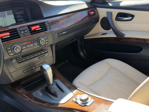 Used 2011 BMW 328i Sedan RWD image 23