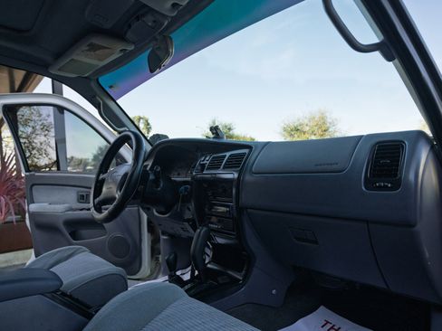 Used 1998 Toyota 4Runner SR5 image 10