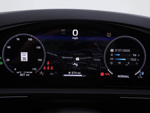 Used 2024 Porsche Cayenne image 25