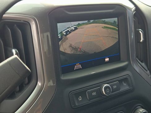 Used 2021 Chevrolet Silverado 1500 Custom Trail Boss w/ Midnight Edition AWD/4WD image 27