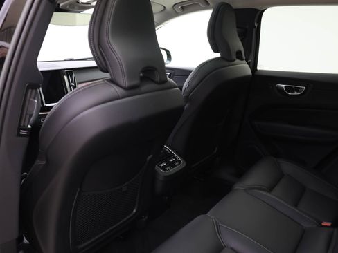 Certified 2023 Volvo XC60 B6 Ultimate w/ Protection Package Premier image 14