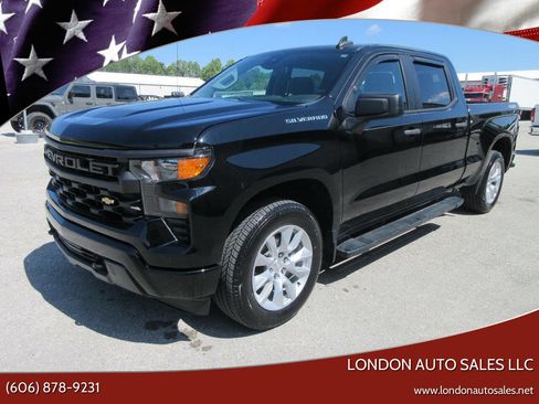 Used 2022 Chevrolet Silverado 1500 Custom AWD/4WD image 1