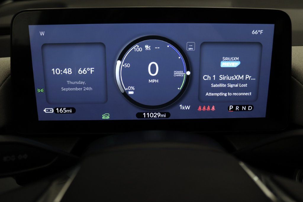 Used 2024 Honda Prologue EX image 3
