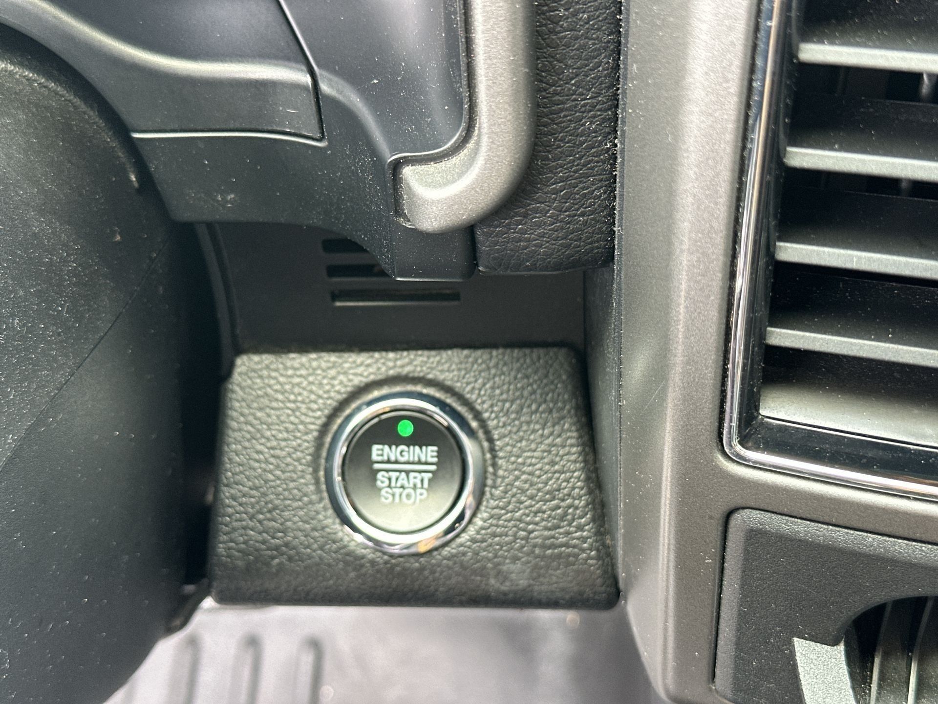 Used 2021 Ford Expedition XLT RWD image 17