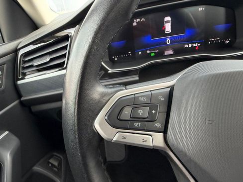 Used 2024 Volkswagen Jetta SE FWD image 11