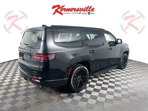 New 2025 Jeep Wagoneer Series II image 7