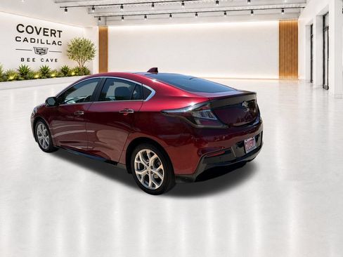 Used 2017 Chevrolet Volt Premier w/ Driver Confidence II Package FWD image 8