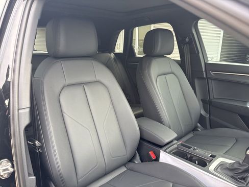 New 2025 Audi Q3 2.0T Premium image 16