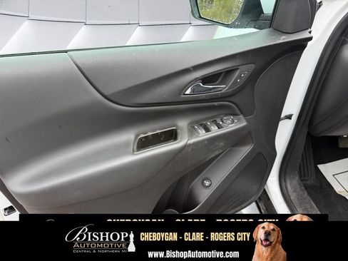 Used 2024 Chevrolet Equinox LT w/ LPO, Floor Liner Package FWD image 17