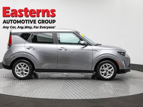 Used 2024 Kia Soul LX w/ Option Group 015 image 4