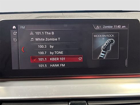 Used 2019 BMW M550i xDrive image 15