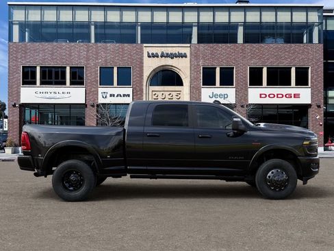 New 2026 RAM 3500 Limited AWD/4WD image 21