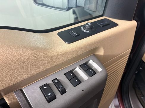 Used 2016 Ford F350 Lariat w/ Chrome Package image 13