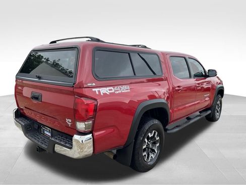 Used 2016 Toyota Tacoma TRD Off-Road w/ Towing Package AWD/4WD image 5