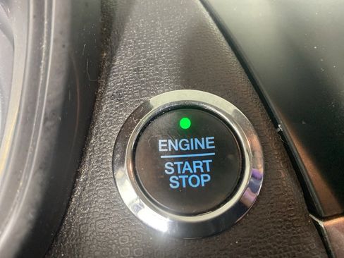 Used 2021 Ford EcoSport SE image 12