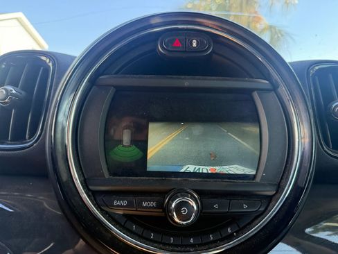 Used 2019 MINI Cooper Countryman FWD image 11