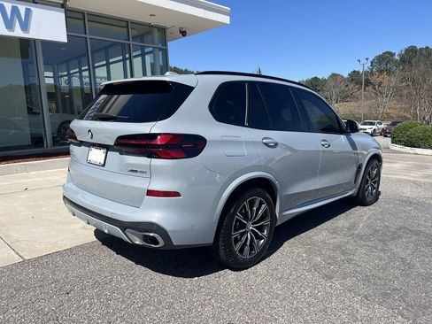 Used 2024 BMW X5 xDrive40i w/ M Sport Package image 8