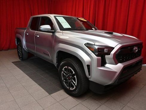 Certified 2025 Toyota Tacoma TRD Sport image 8