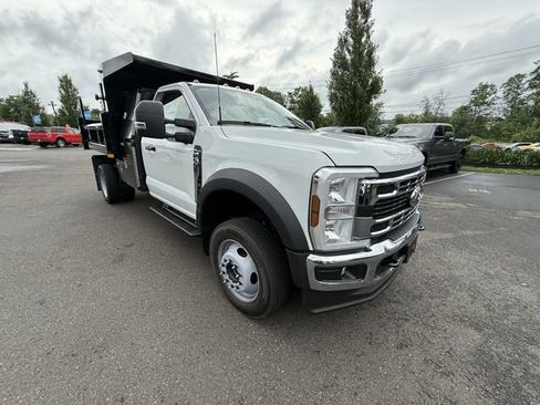 New 2025 Ford F550 4x4 Regular Cab Super Duty image 3
