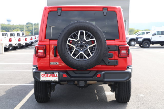 Used 2021 Jeep Wrangler Unlimited Sahara AWD/4WD image 3