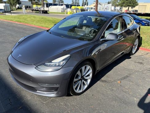 Used 2018 Tesla Model 3 Long Range AWD/4WD image 7