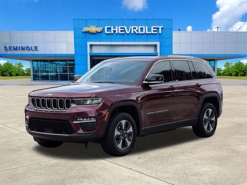 Used 2022 Jeep Grand Cherokee Limited 4xe w/ Luxury Tech Group II AWD/4WD image 2