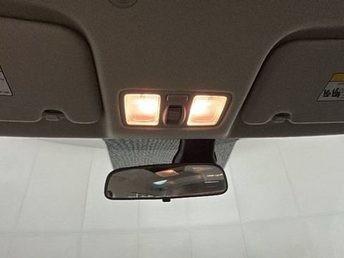 Used 2026 Hyundai Venue SEL FWD image 25