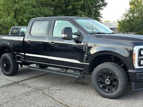 New 2027 Ford F250 XLT w/ XLT Premium Package AWD/4WD image 24