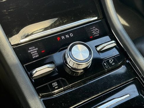 Used 2023 Jeep Grand Cherokee Summit AWD/4WD image 19
