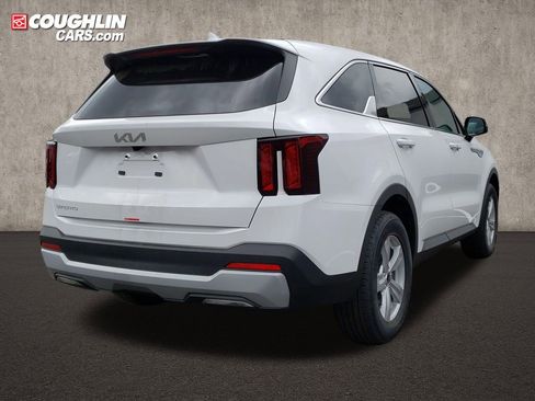 New 2026 Kia Sorento LX FWD image 8